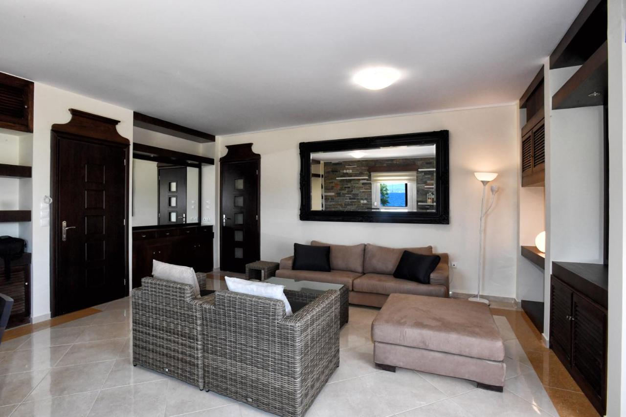 Livas Almyri Seafront Flat Apartamento Kato Almiri Exterior foto
